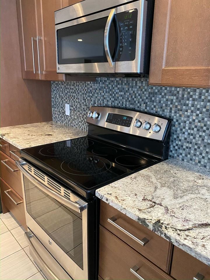 2706 - 2706 40 Street Sw - Photo 5 of 11