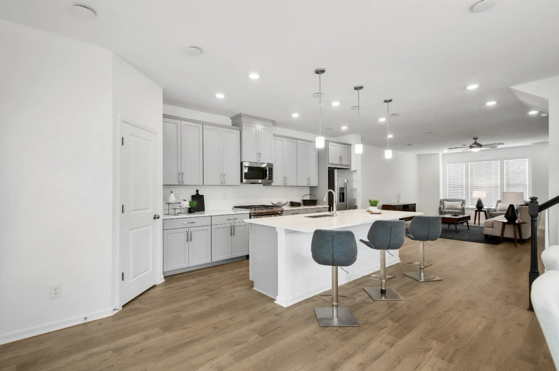 1447 Halstead Pl #NA - Photo 3 of 27