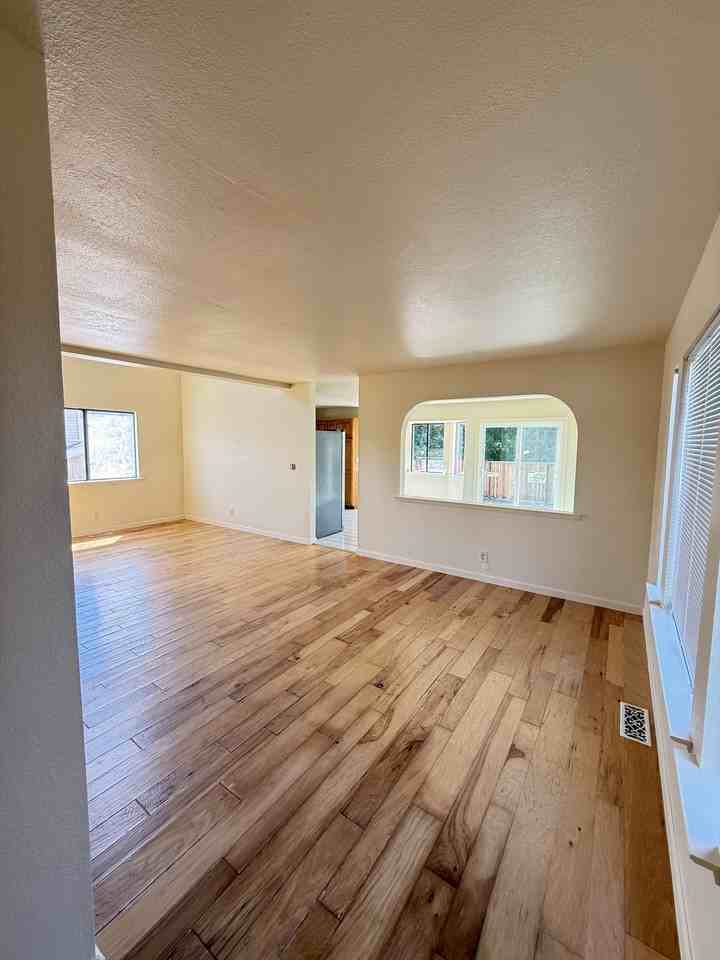2610 Sycamore St #NA - Photo 6 of 13