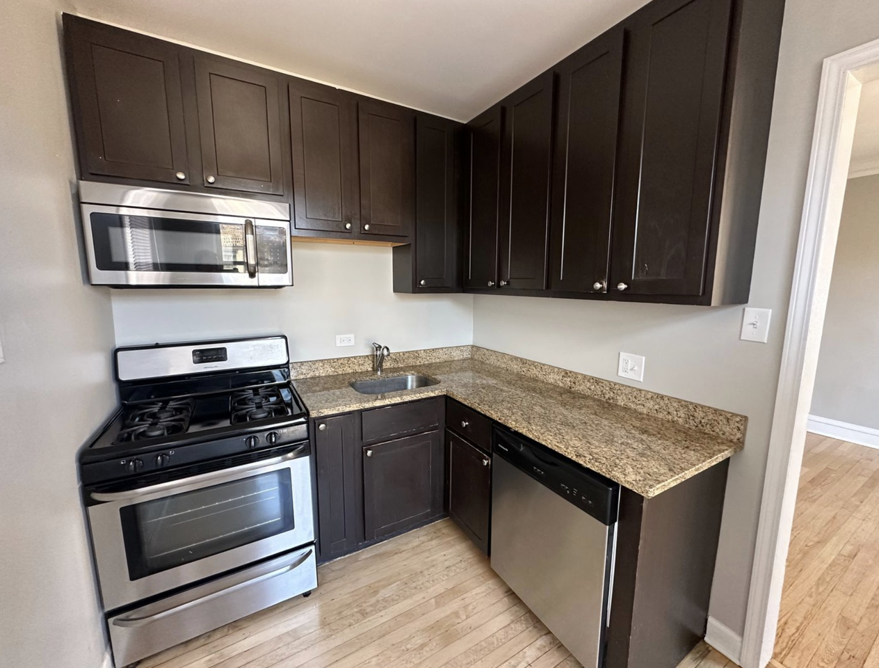 2341 W Rosemont Ave #1 - Photo 5 of 9