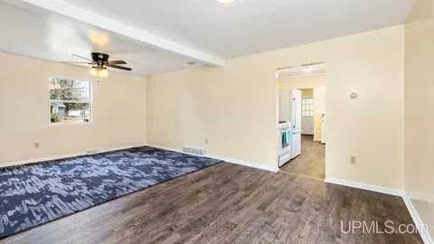 506 Houghteling St #NA - Photo 3 of 15