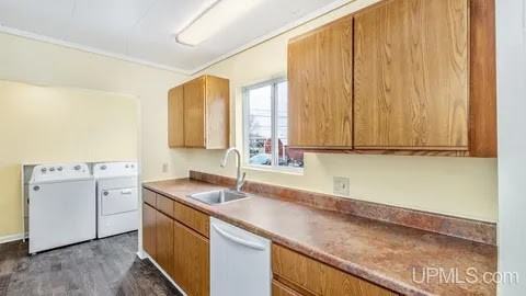 506 Houghteling St #NA - Photo 6 of 15