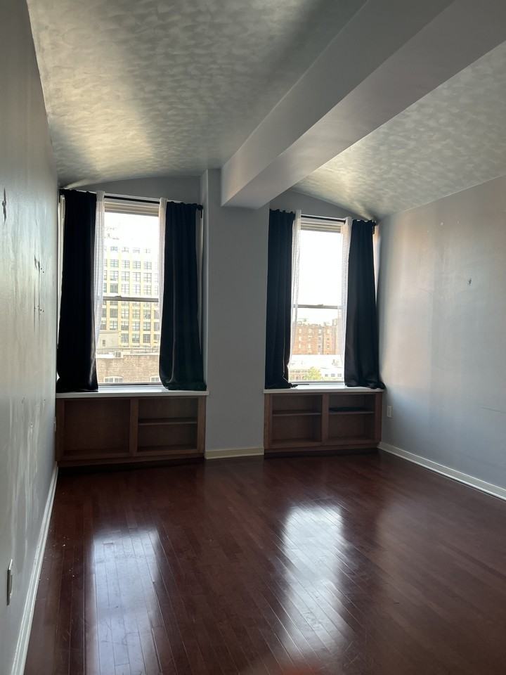 66 Monroe Ave #704 - Photo 4 of 14