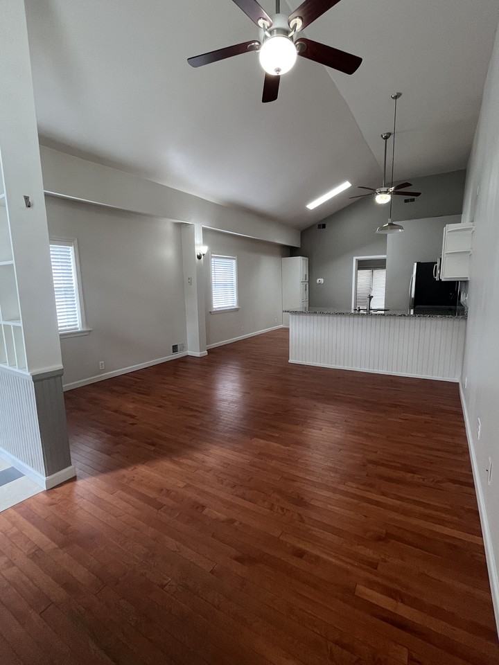 322 S Wenzel St #NA - Photo 7 of 28