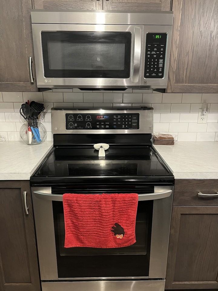 17611 59 St Nw - Photo 4 of 12