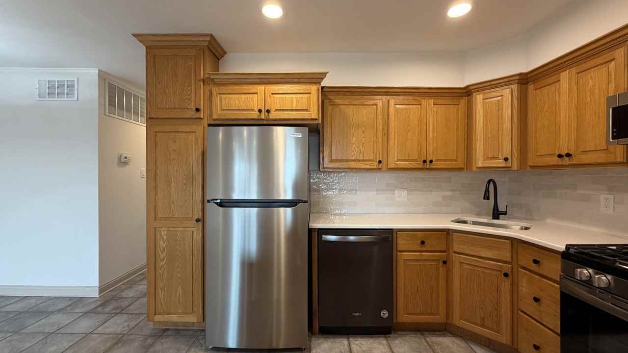 9168 Ellie Dr #B - Photo 7 of 25