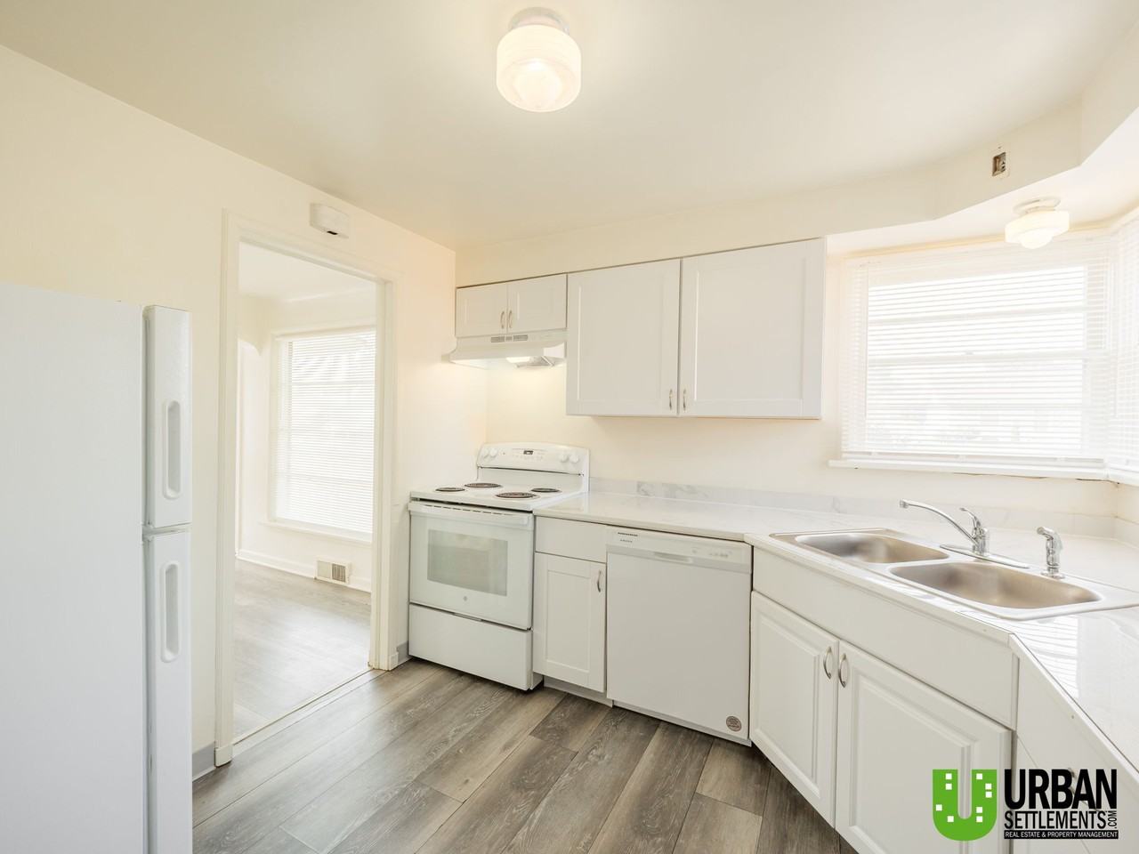 2427 W Walton Ave #NA - Photo 3 of 23