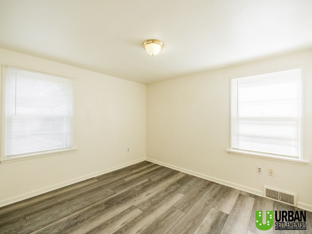 2427 W Walton Ave #NA - Photo 6 of 23