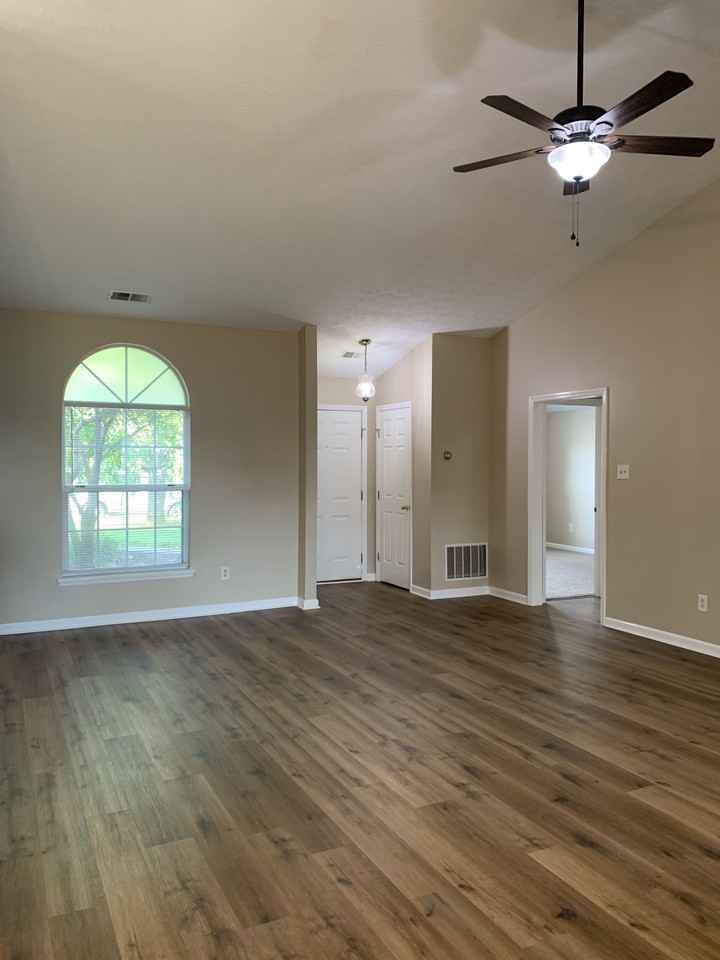 213 Copperfield Ln #NA - Photo 5 of 29