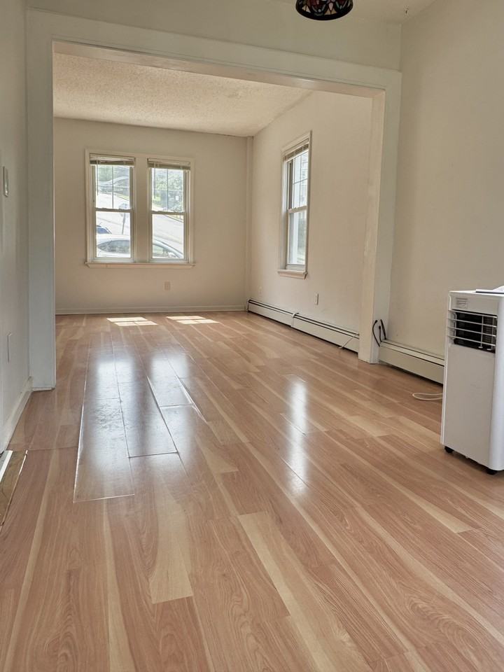 41 Clinton Pl #41 - Photo 3 of 15