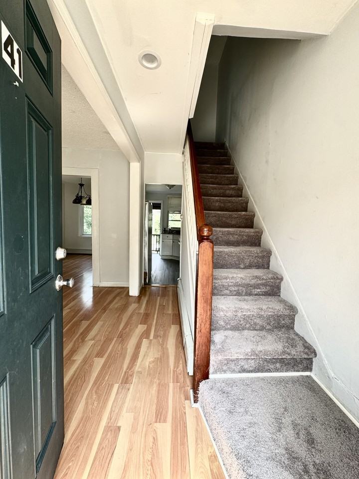 41 Clinton Pl #41 - Photo 4 of 15