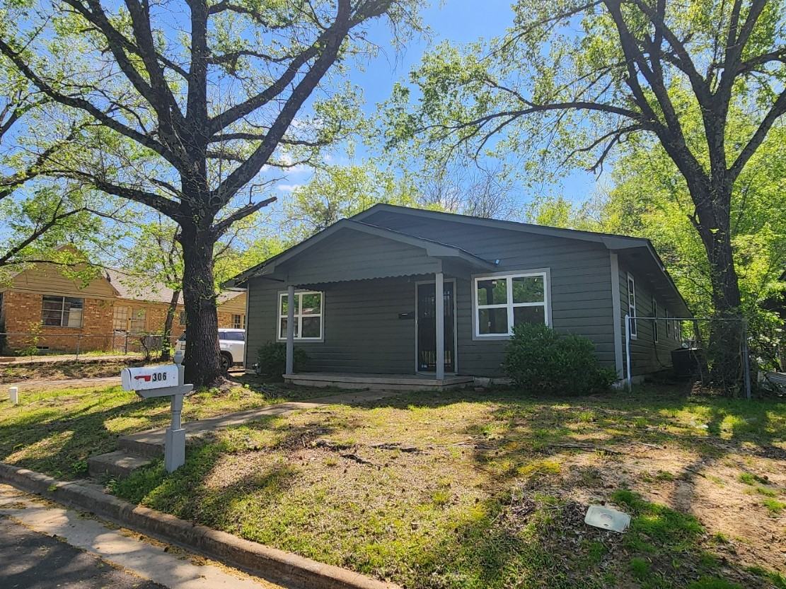 306 Calvert St #NA - Photo 2 of 11