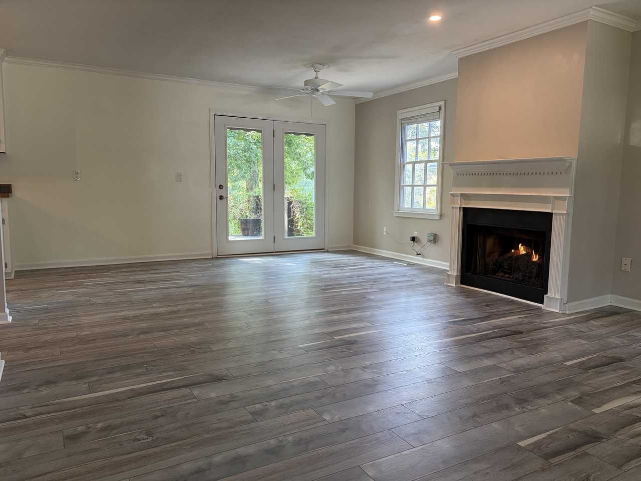 1047 Hilton Point Rd #NA - Photo 4 of 28