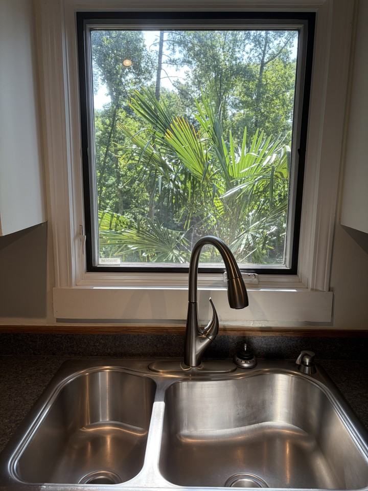 1047 Hilton Point Rd #NA - Photo 7 of 28