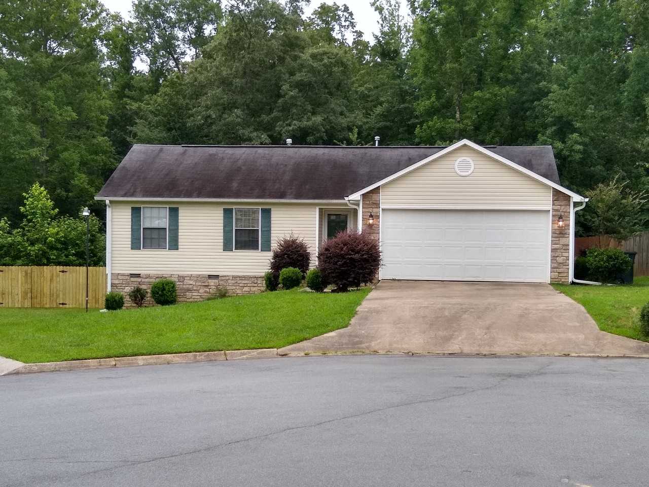 401 Hayley Ct #NA - Photo 2 of 33