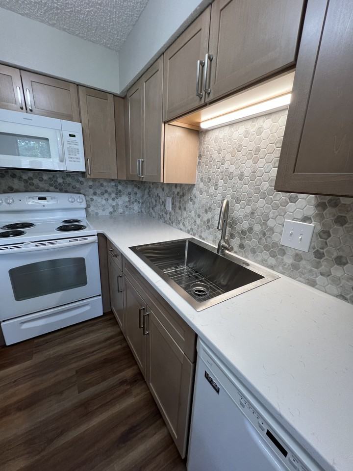 745 Boca Raton Dr #745 - Photo 2 of 21