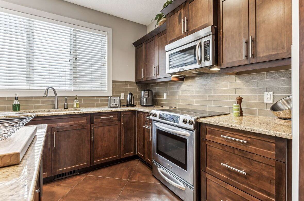 6 Elgin Estates Pt Se - Photo 2 of 34