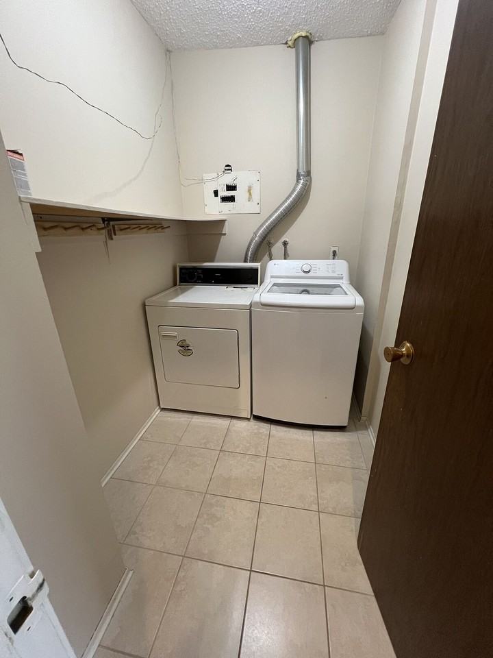 39 - 39 Huntley Close Ne - Photo 6 of 15
