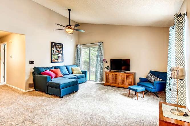 286 S Madison Ave #NA - Photo 3 of 16