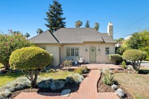 featured image of 15 Oak Knoll Gardens Dr #NA
