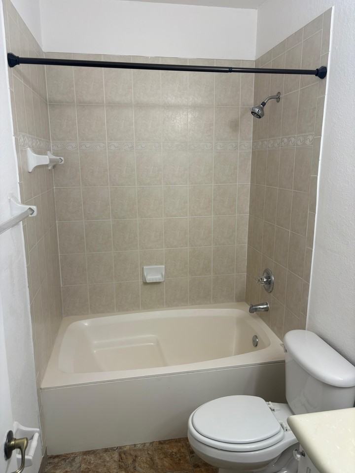 5600 Nw 107th Ave #1412 - Photo 2 of 28