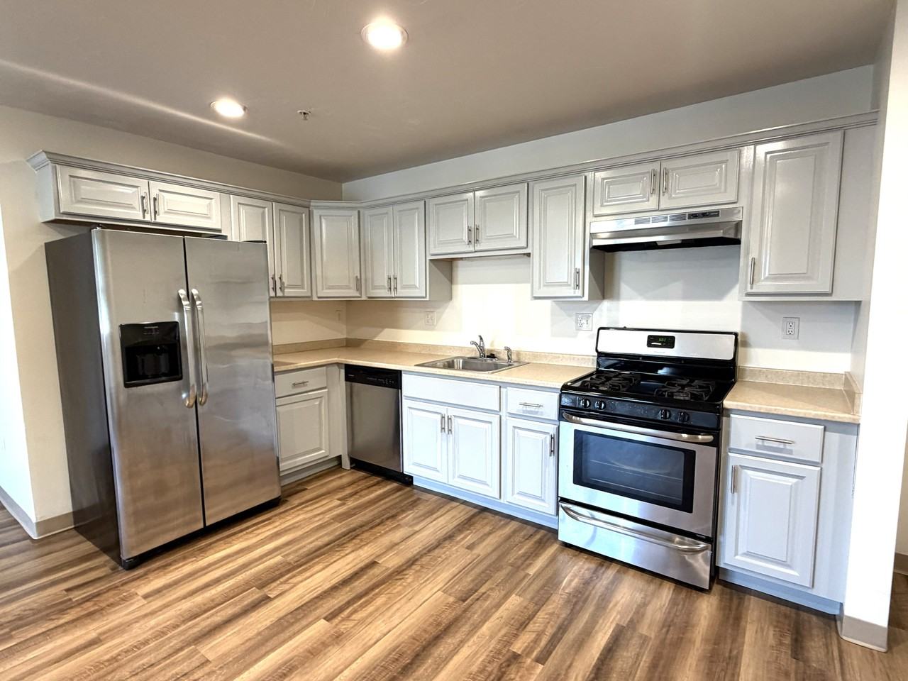 329 East St #304 - Photo 2 of 17