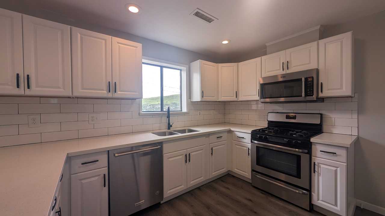 1514 N Elaine Way #NA - Photo 3 of 43