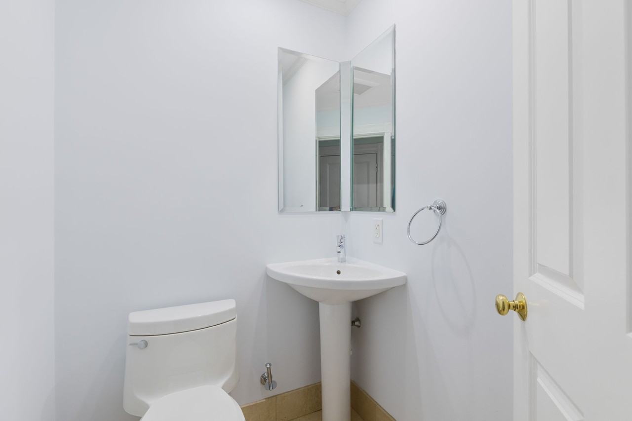 173 Davis Ave #3 - Photo 2 of 25