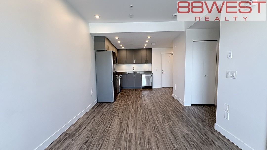 181 6th Street West #8 - Photo 5 of 24