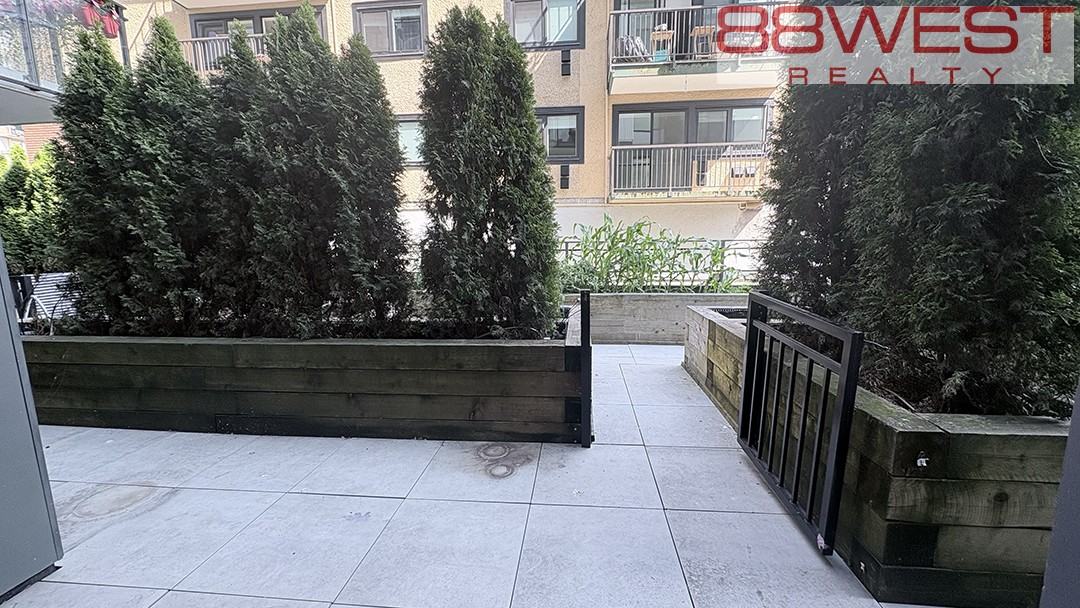 181 6th Street West #8 - Photo 6 of 24