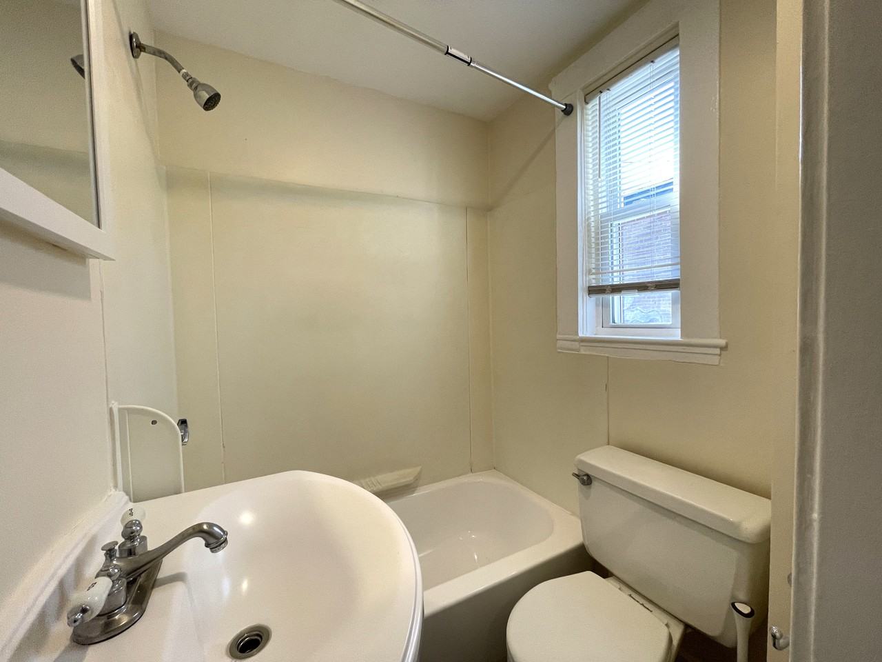 87 Arsenal St #2 - Photo 5 of 11