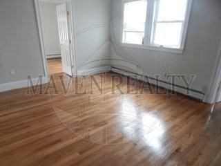 17 Henderson St #1 - Photo 5 of 6