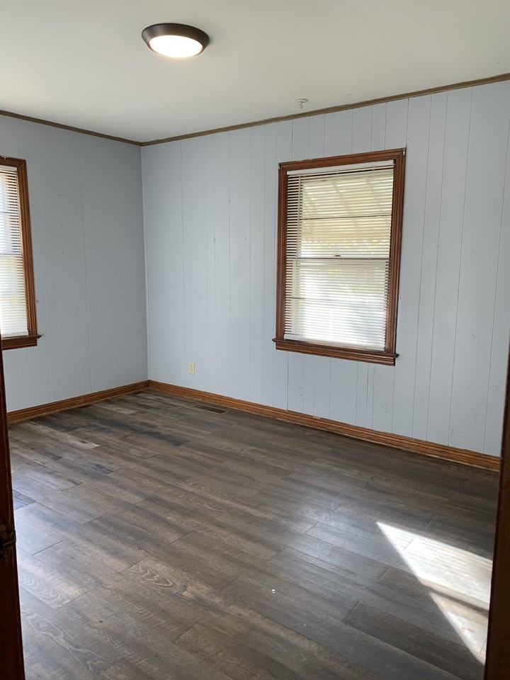 1136 Shelden St #NA - Photo 7 of 18