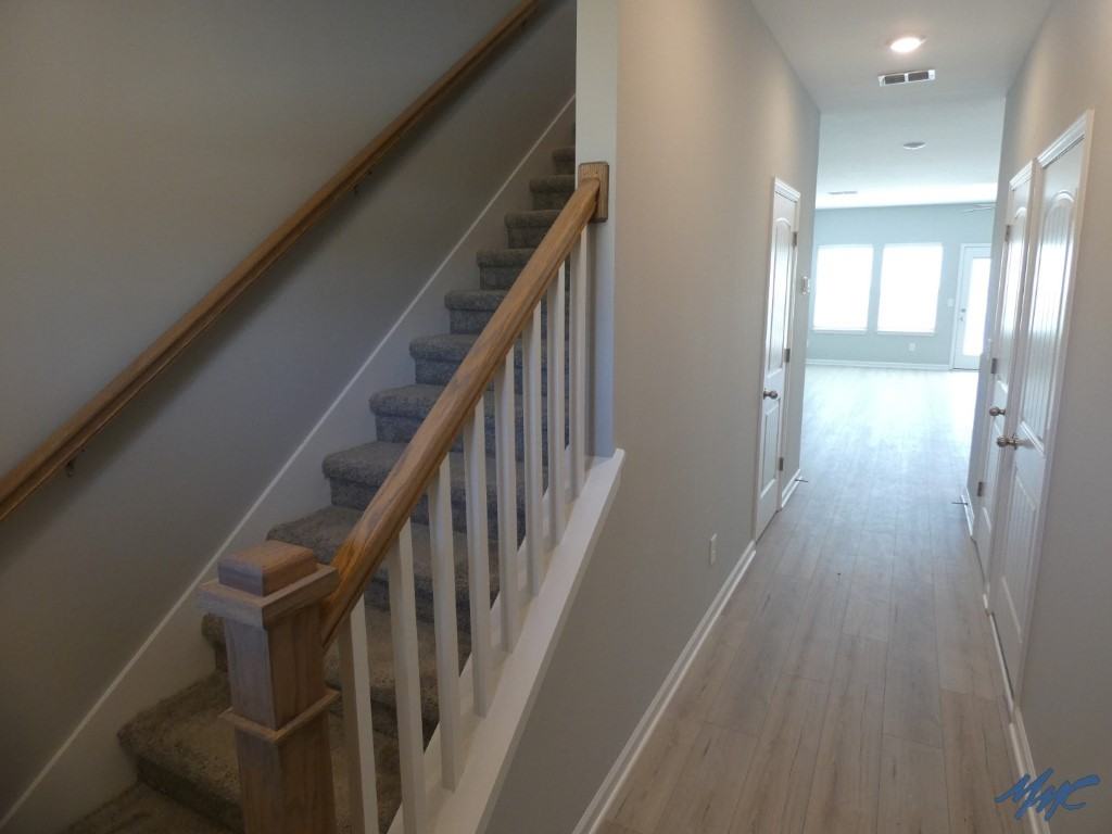 5707 Dockside Dr - Photo 3 of 26