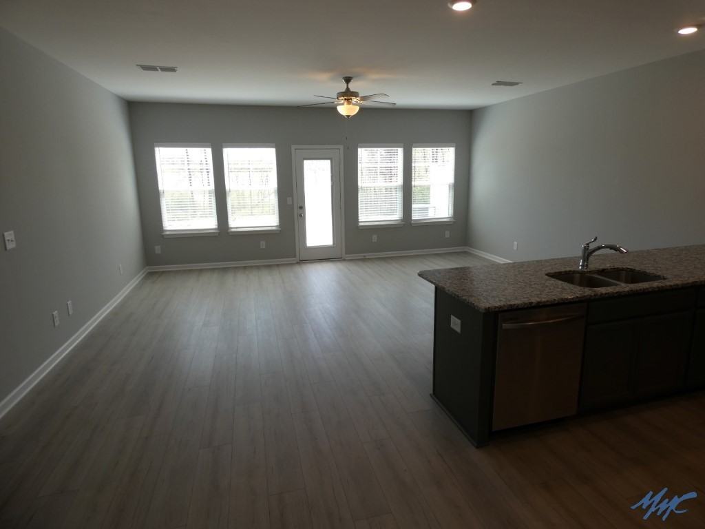 5707 Dockside Dr - Photo 7 of 26
