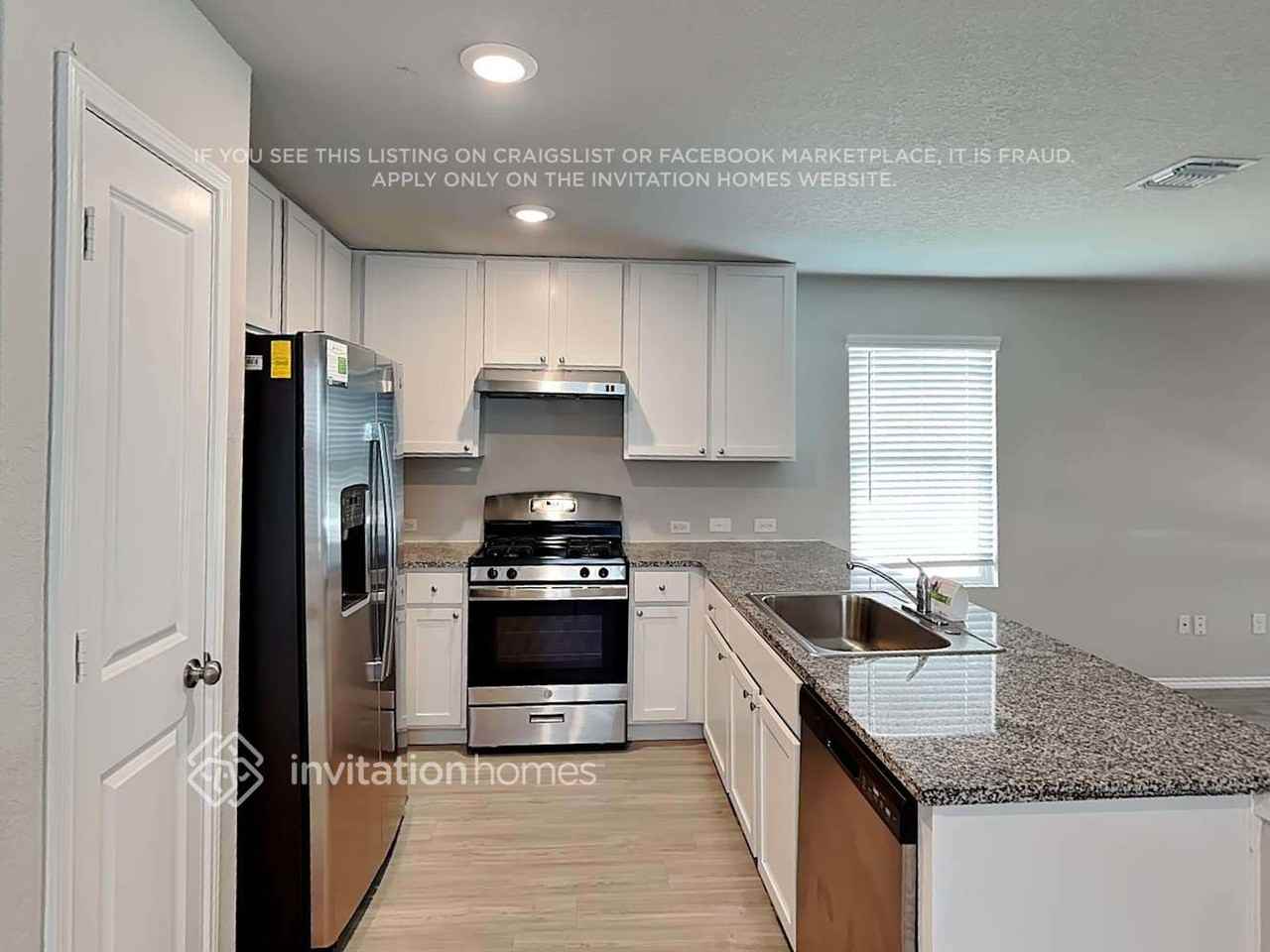 5449 Verdugos Palace - Photo 7 of 24