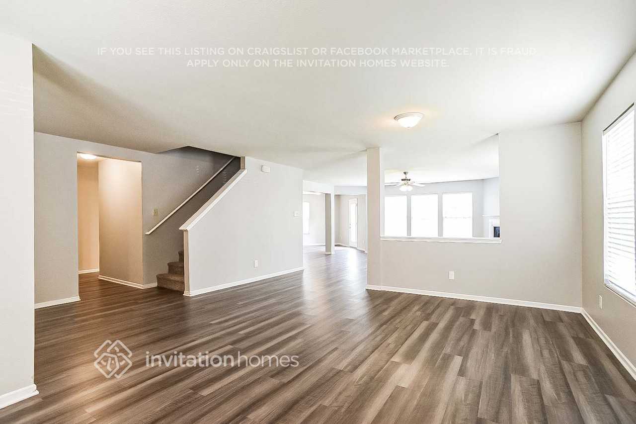1628 Bray Dr - Photo 5 of 18