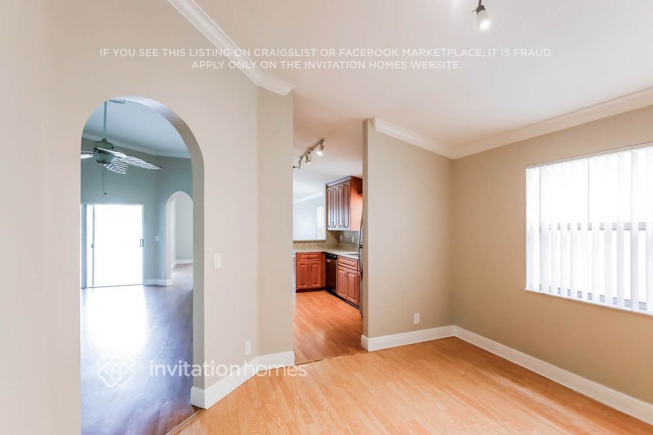 13081 Sw 54th Ct - Photo 5 of 17