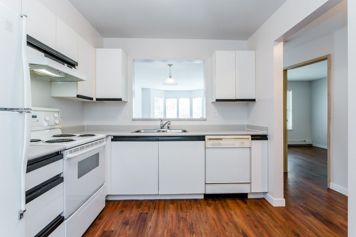 Montclaire Apartments - Photo 3 of 10