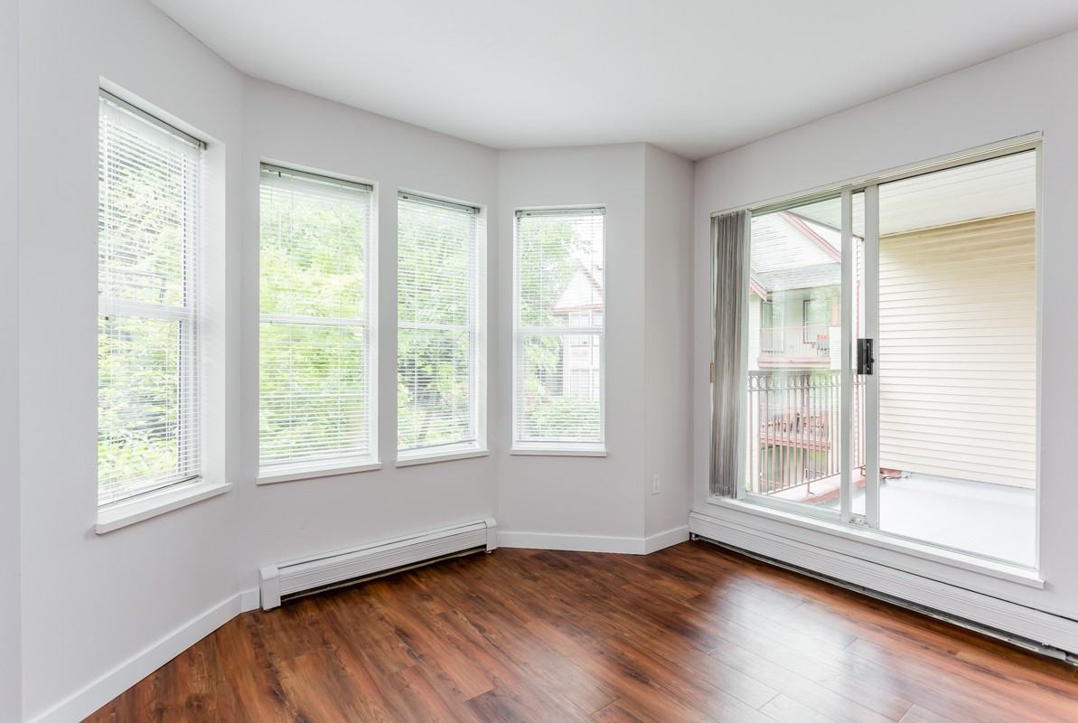 Montclaire Apartments - Photo 6 of 10