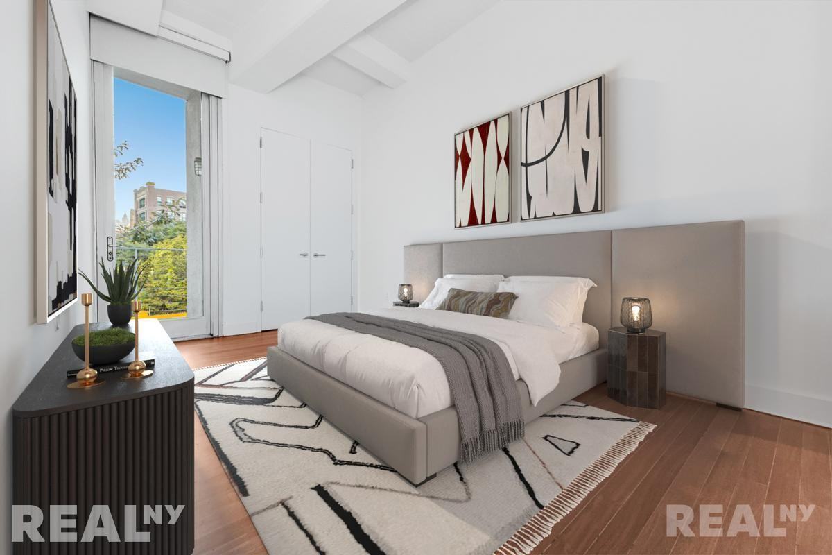 Gold St #4K - Photo 5 of 15