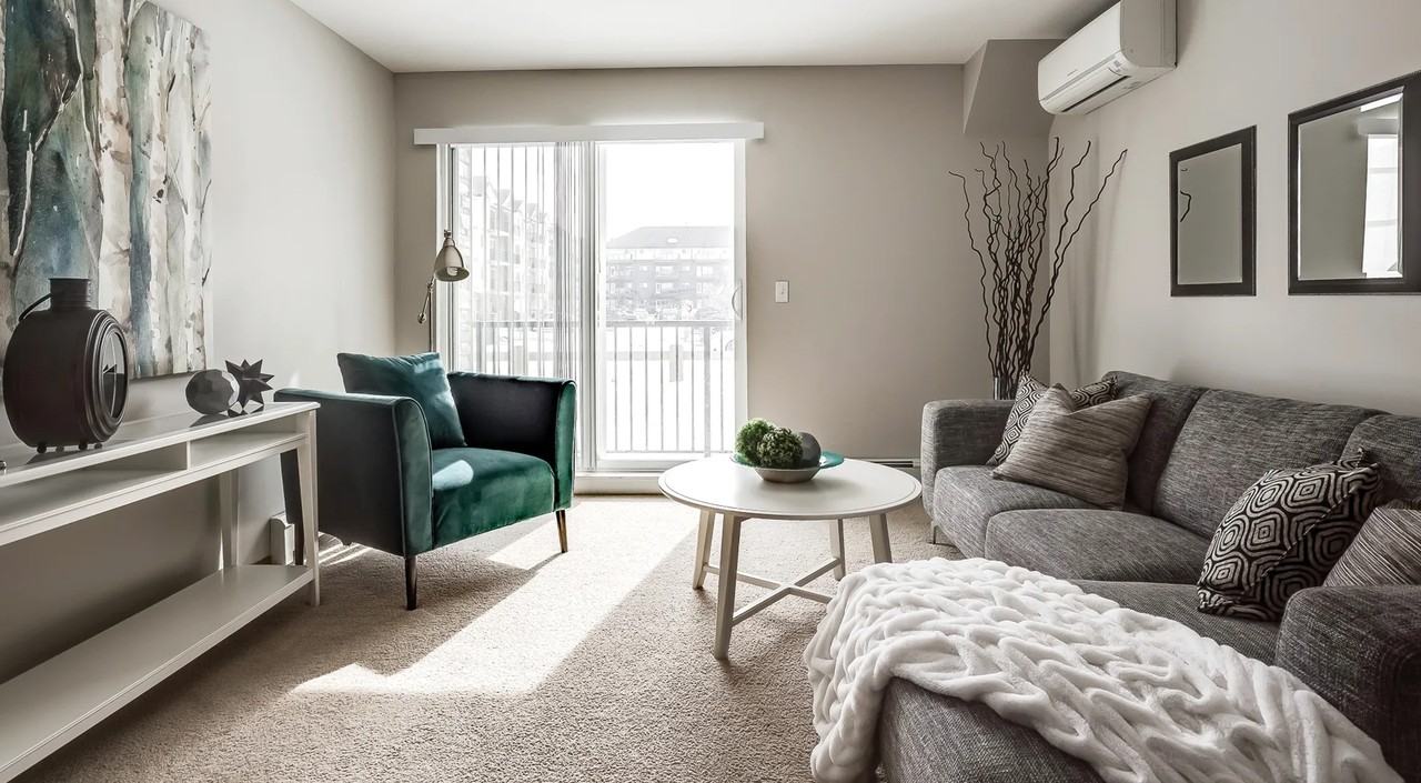 Hartwell Place - Photo 5 of 16