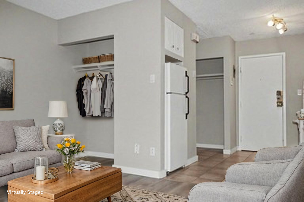 Oakmount Manor Apartments - Photo 5 of 25