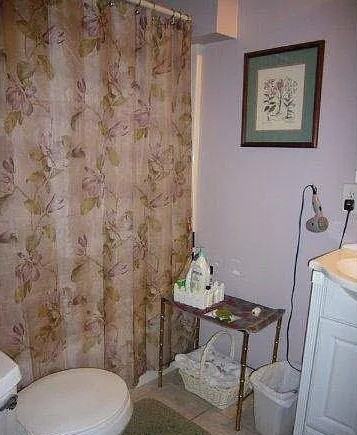 1426 Adams St Ne #3 - Photo 3 of 9