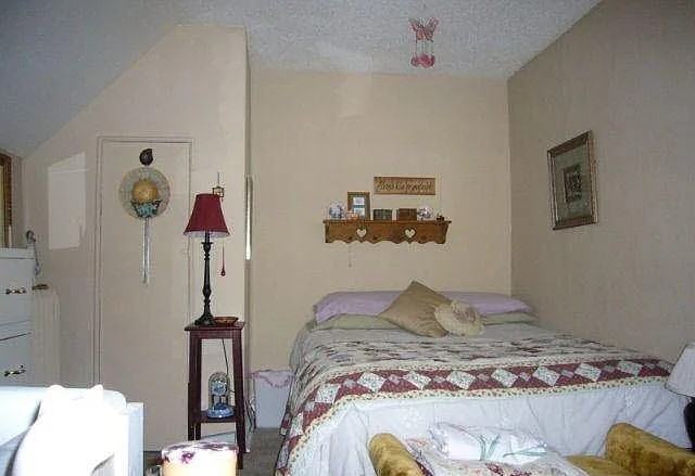1426 Adams St Ne #3 - Photo 6 of 9