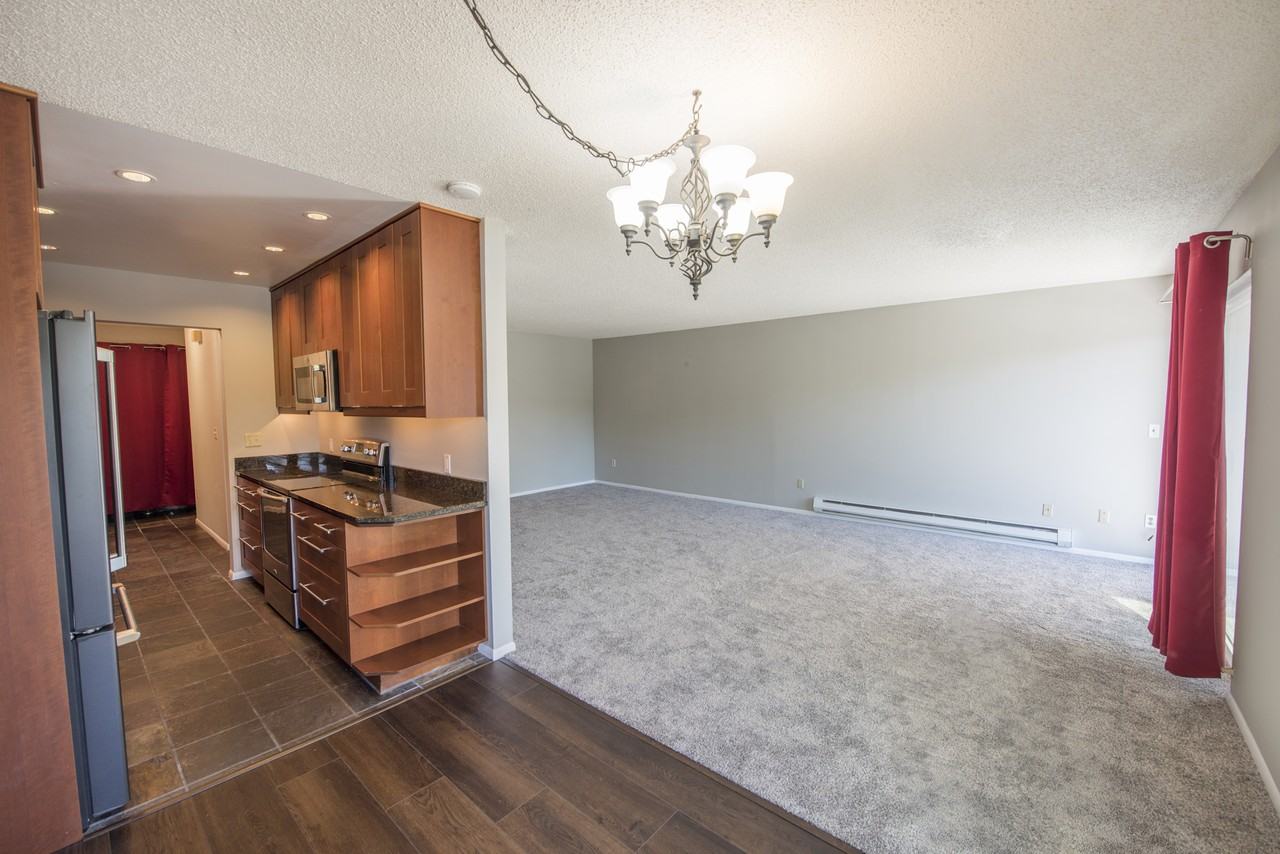 2562 Thorndyke Ave W #1 - Photo 4 of 21