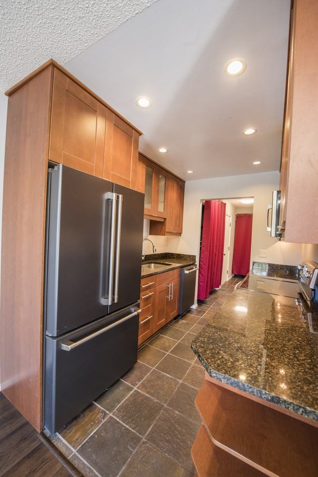 2562 Thorndyke Ave W #1 - Photo 6 of 21