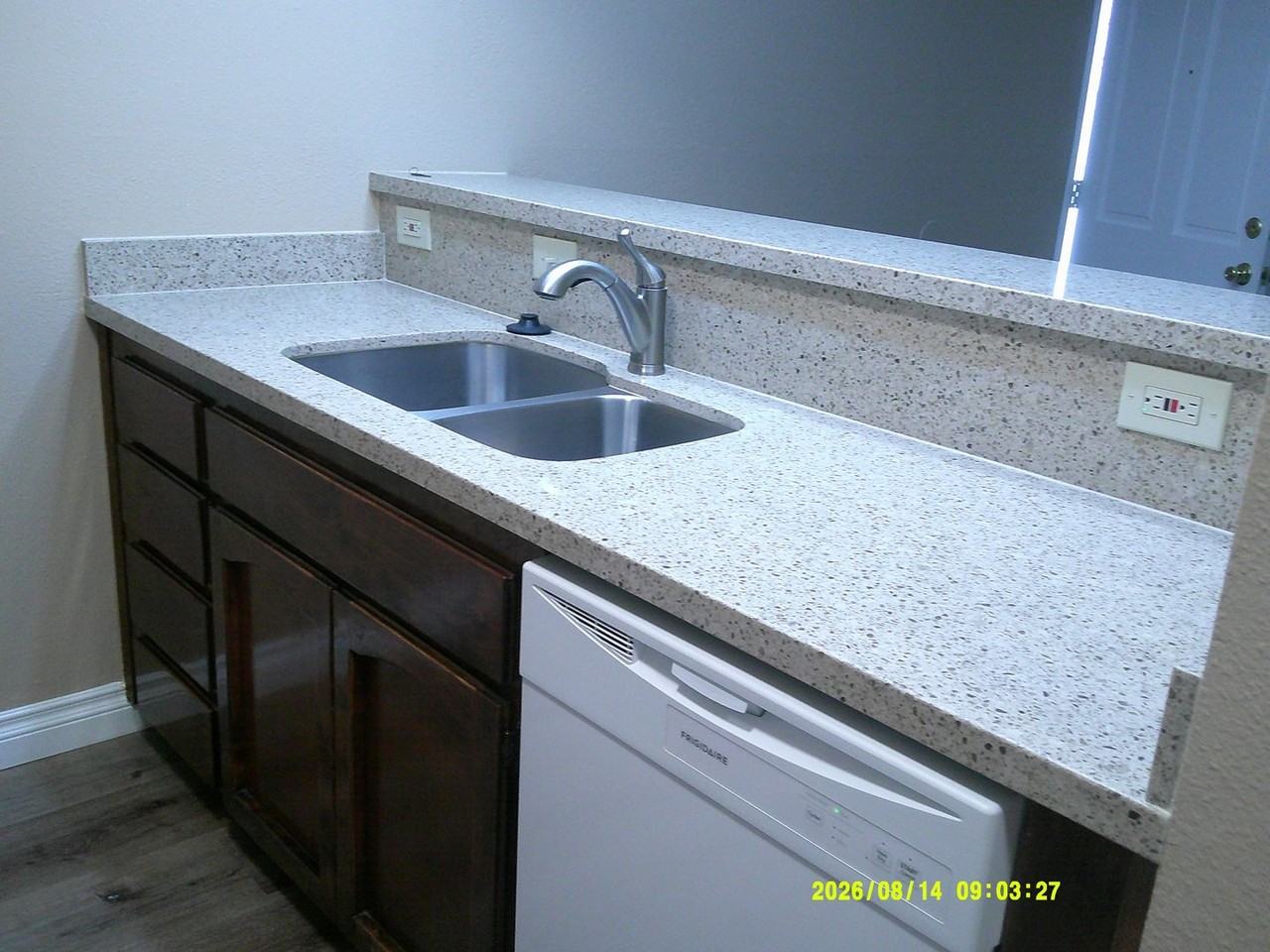 Irish Hills Hamlet Apartments - Photo 5 of 40