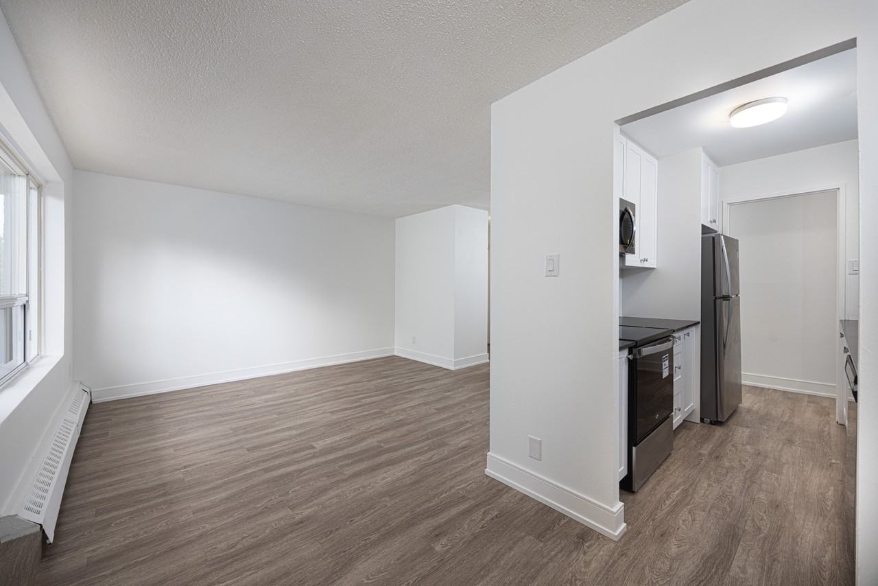 274-278 Cedar Avenue - Photo 4 of 20