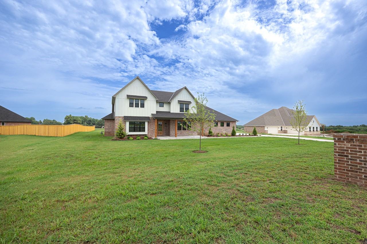 2920 Edgefield Ln #1 - Photo 3 of 50
